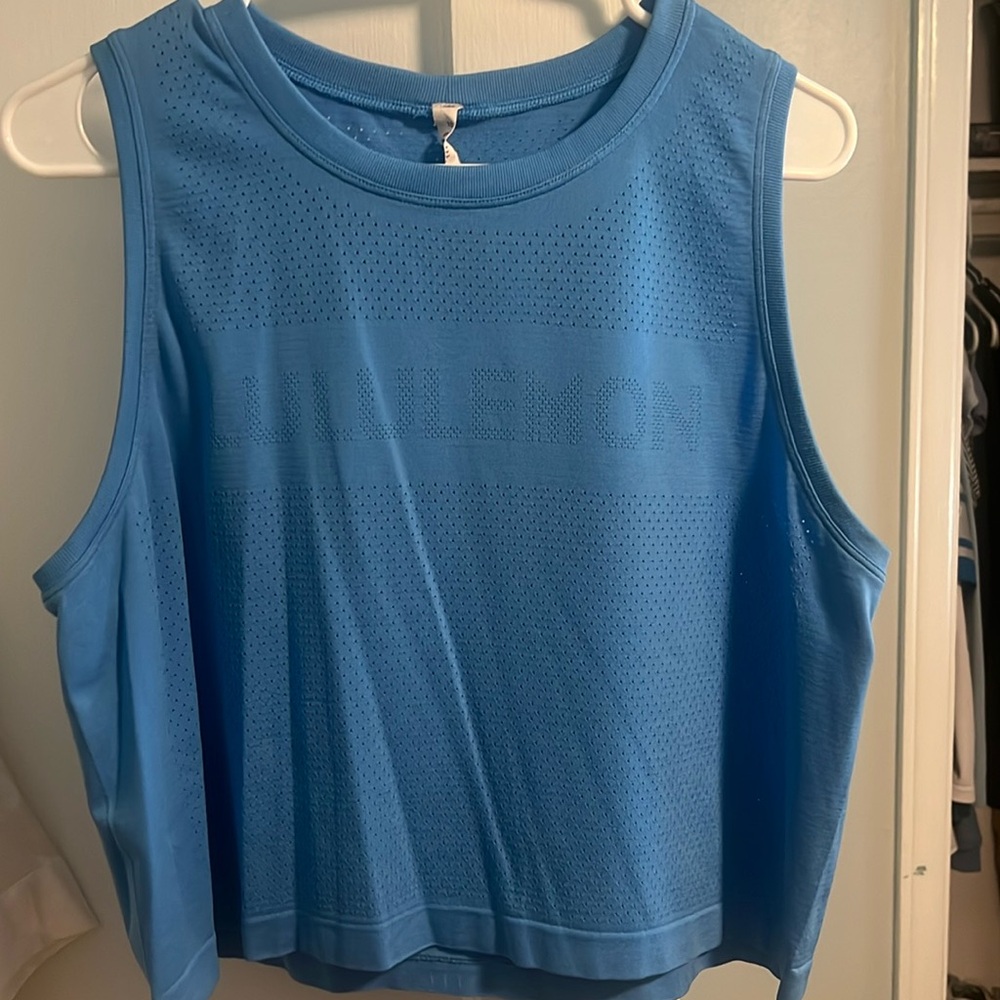 Lululemon tank top